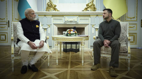 Indian Prime Minister Narendra Modi, left, meets with Ukrainian President Volodymyr Zelenskyy in Kyiv, Ukraine, Friday, Aug. 23, 2024.