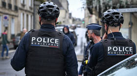 Police officer injured in explosion outside synagogue in France