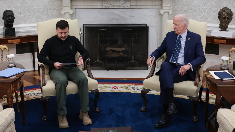 https://www.rt.com/information/604757-kirby-ukraine-zelensky-biden/US not ruling out territory commerce in Ukraine battle