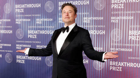 Report: Musk on Track to Be World's First Trillionaire