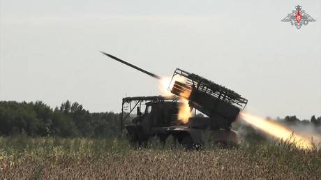 A Russian Grad multiple rocket launcher targets Ukrainin forces in Russia’s Kursk Region.