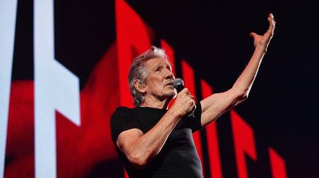 Roger Waters Ready to Hold Concerts in Both Russia and Ukraine