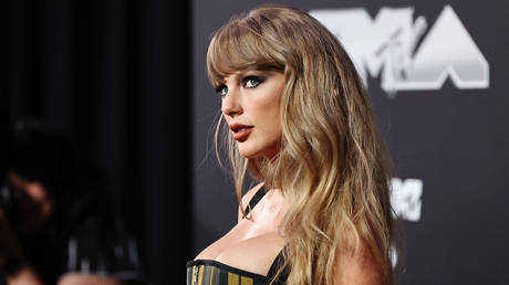 Trump ‘dislikes’ Taylor Swift