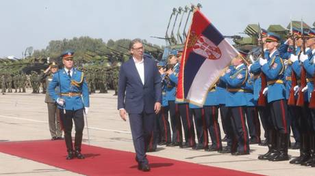 Serbia considers reinstating mandatory military service