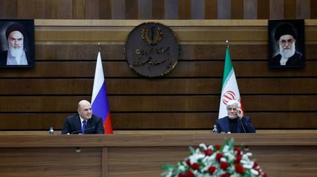 Russian Prime Minister Makes Historic First Visit to Iran