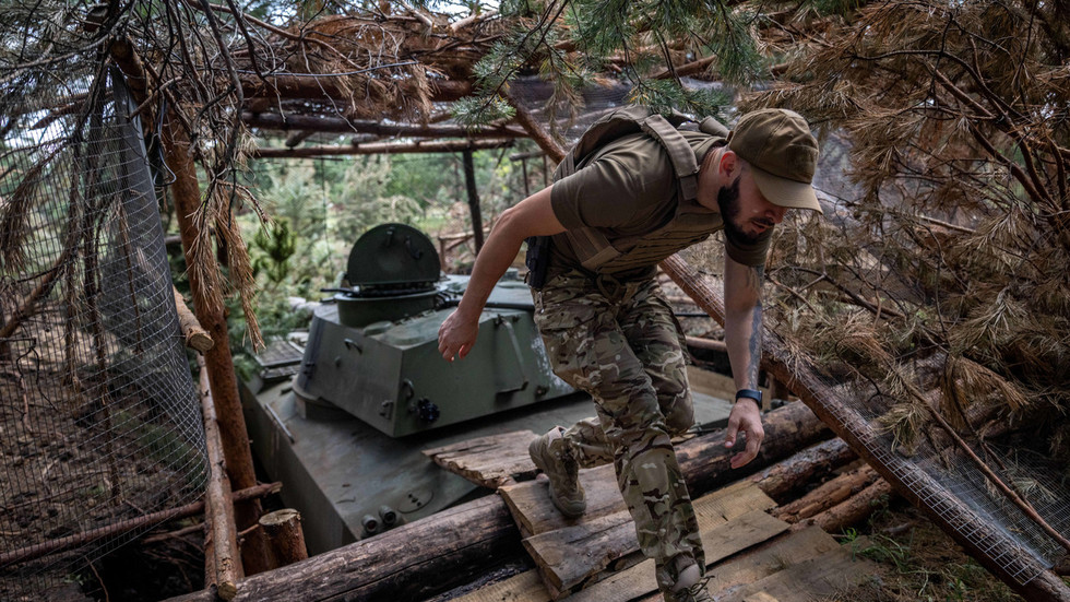 Les troupes ukrainiennes abandonnent de plus en plus leurs postes – El Pais