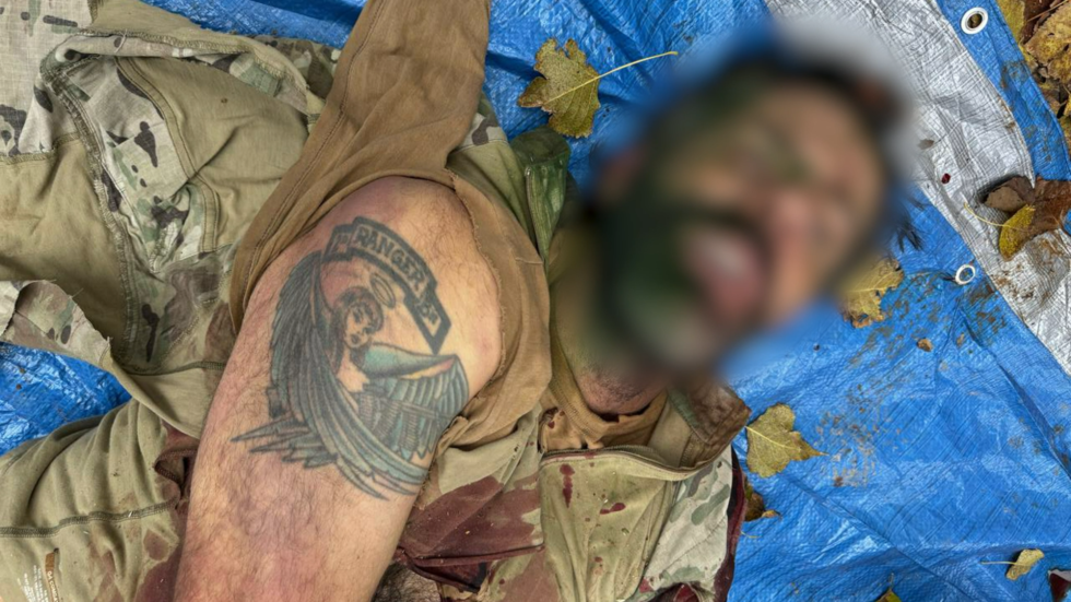 Tattoo der US-Spezialeinheit bei in Russland getötetem Kämpfer gefunden (VIDEO)