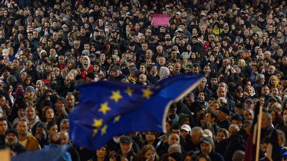 Les élections dans deux anciens États soviétiques ont porté un coup dur à l’UE