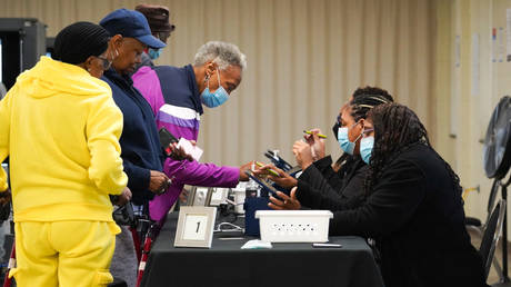 Early voting shows record turnout in US battleground state