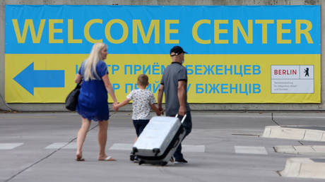 Quarter of Ukrainian refugees in EU don’t plan to return home – survey