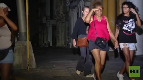 Hurricane hits Cuba amid massive blackouts