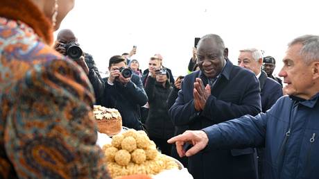 Ramaphosa urges BRICS partners to invest in Africa&rsquo;s industrialization