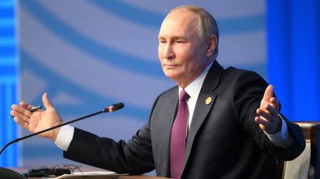 Putin Dismisses MI5's Claim as ‘Nonsense’