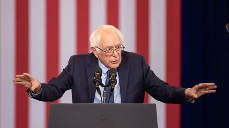 Sanders Offers Guidance to Harris' Campaign