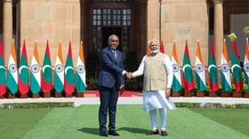 India extends aid to neighbor amid efforts to reset ties