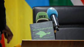 Ukrainian diplomats panic over RT microphone