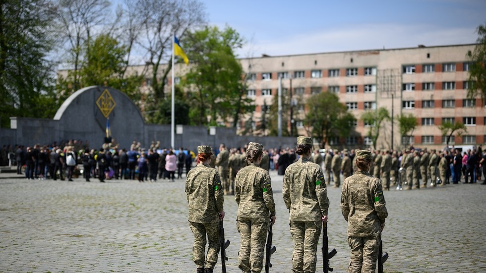 Ukrainischer Abgeordneter fordert Mobilisierung von Frauen