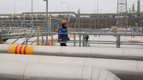 Vedomosti reports Russian gas exports to EU nearing 'technical maximum'