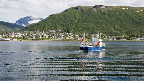 Norwegian Fisherman 'Catches' Submarine with His Net