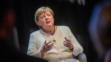 Merkel Calls for ‘Credible Deterrence’ Against Russia