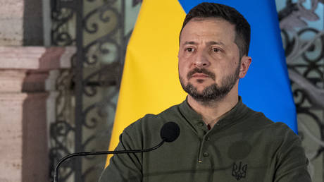 Poll reveals that just one in six Ukrainians support Zelensky