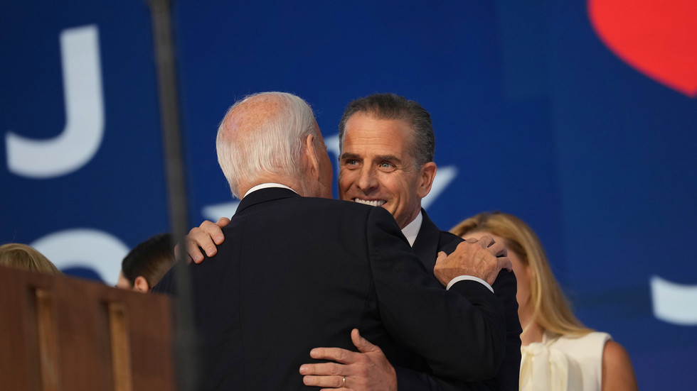 Joe Biden pardons his son Hunter