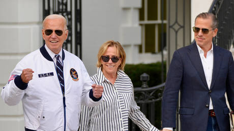 Politico: Biden’s clemency similar to Watergate pardon