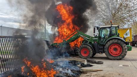 FILE PHOTO: French farmers of the Gard department stage a demonstration, heeding the call of agricultural unions FDSEA and Jeunes Agriculteurs in Nimes, France.