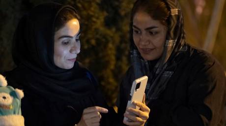 WhatsApp Ban Lifted in Iran