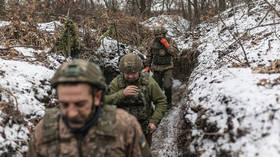 Ukrainian troops ‘kept in cages’ – MP