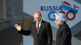 Putin pays tribute to ex-Indian prime minister 