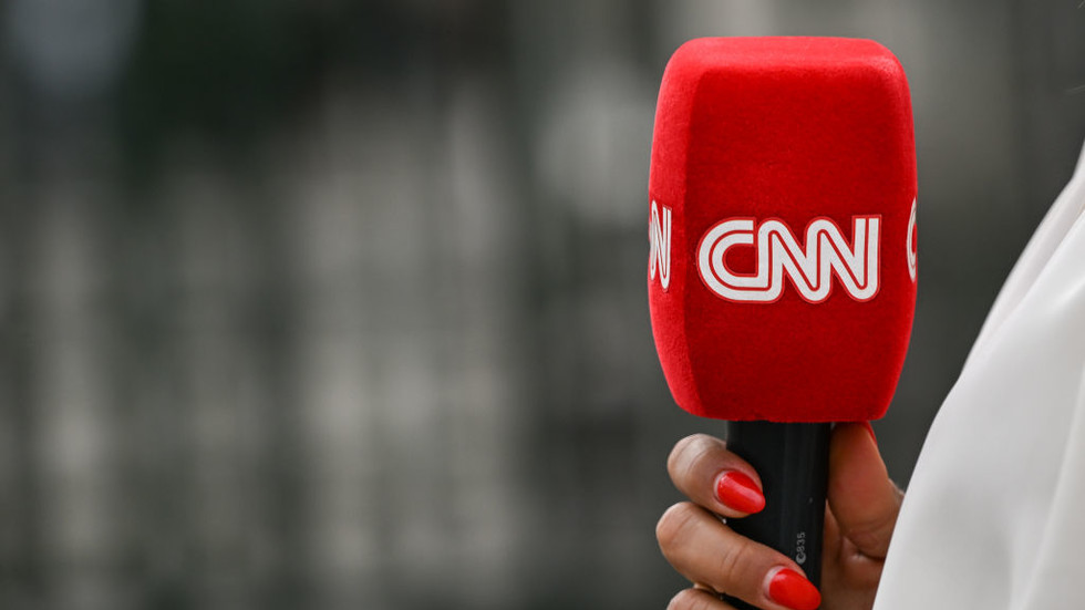 CNN to lay off hundreds – media