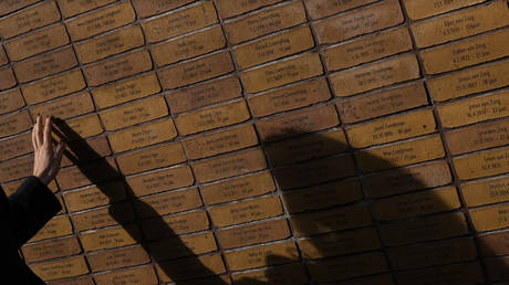 FILE PHOTO: Memorial to Holocaust victims in Amsterdam