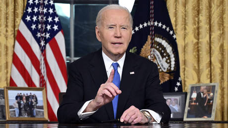 Biden Criticizes US 'oligarchy and tech industrial complex'