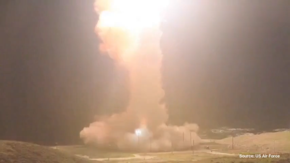 US tests nuclear-capable ICBM (VIDEO)