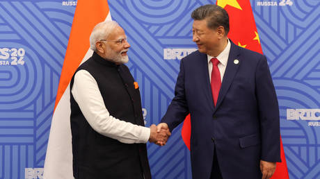 Chinese President Xi Jinping and Indian Prime Minister Narendra Modi at BRICS summit in Kazan, Russia on October 24, 2024.