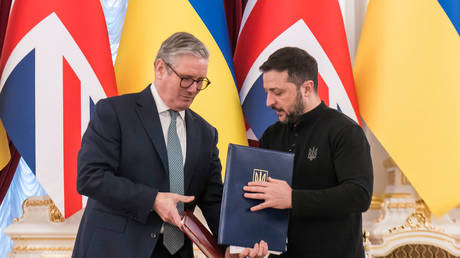 British Prime Minister Keir Starmer and Ukrainian President Vladimir Zelensky after signing 100-year partnership between the countries in Kiev, Ukraine, January 16, 2025.