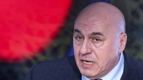 Scammers Use AI to Clone Voice of Italian Defense Minister, Targeting Business Elite