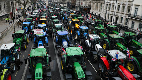 Central London Blocked by Tractors in Major Farmers' Protest