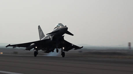 FILE PHOTO: A Eurofighter Typhoon jet from the UK’s Royal Air Force landing in Türkiye.