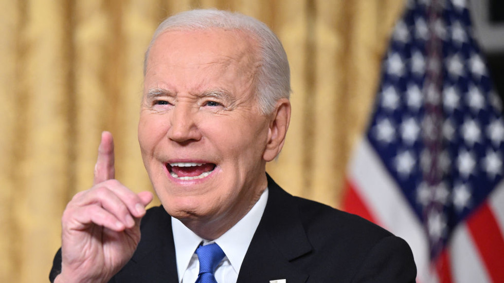 https://www.rt.com/information/614604-biden-offers-help-democrats/Biden planning political comeback – NBC