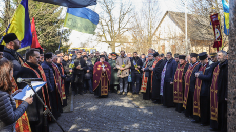 Ukrainian nationalists commemorate Nazi collaborator (PHOTOS, VIDEO)