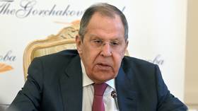 EU ‘contradicting’ US on Ukraine – Lavrov