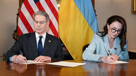 US-Ukraine minerals deal ‘hides secret agreements’ – Ukrainian MP