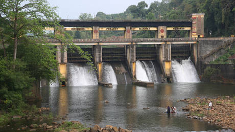 India said to have cut water flow to Pakistan – media