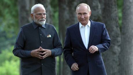 Putin calls Modi and condemns Kashmir terror attack