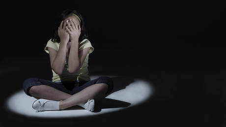 Ex-Bellingcat child porn researcher commits suicide after conviction for abusing own child – media