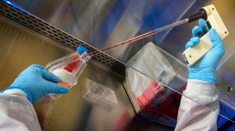 Trump ends virus research funding