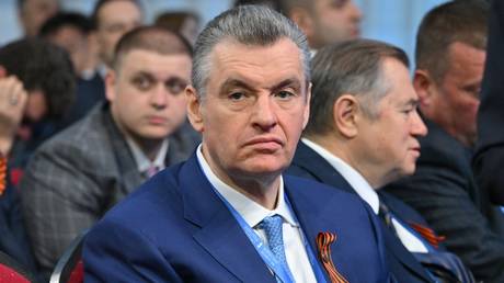 ‘Stop the clownery’ – top Russian MP to Zelensky (VIDEO)