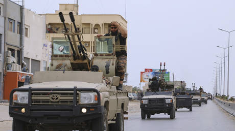 Intense fighting resumes in Libyan capital